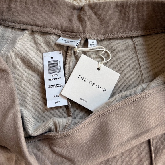 ✨ NWT Aritzia The Group Hideaway Pant: Nomad Taupe (Size XL) - Picture 5 of 6